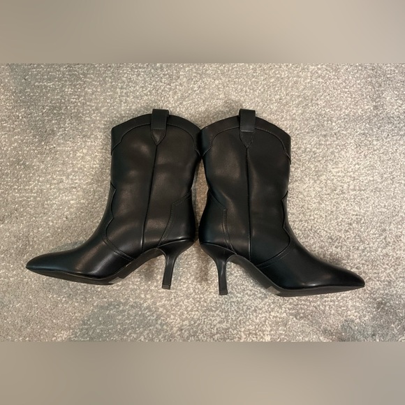DV by Dolce Vita Penrose Black Western Kitten Heel Boots - Size 5 (NWOB) - Picture 8 of 13